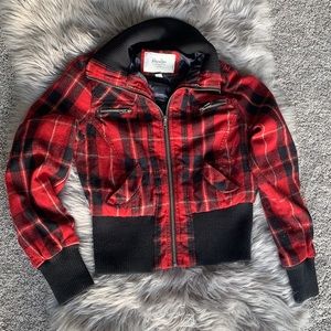 Red and black Papaya jacket size: L